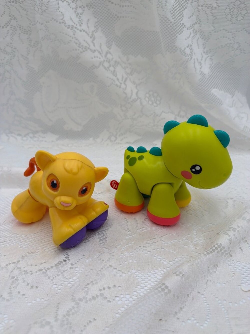 Fisher Price Paradise Pals Dino Clicker Pal Toy, Lime Green Dinosaur Disney Amaz